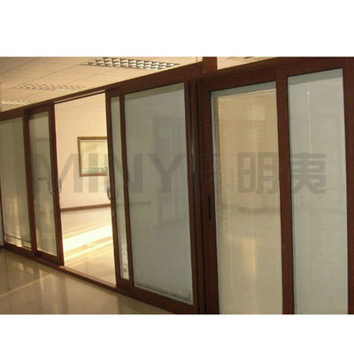 Créer une connexion intérieure-extérieure transparente avec des portes coulissantes en aluminium