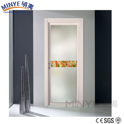 Elegante conception intérieure porte de salle de bain en aluminium avec ventilation et option de couleur bois