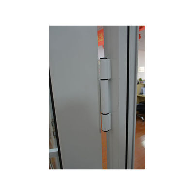 Conception de porte principale en aluminium à grille blanche résidentielle avec configurations de taille personnalisées