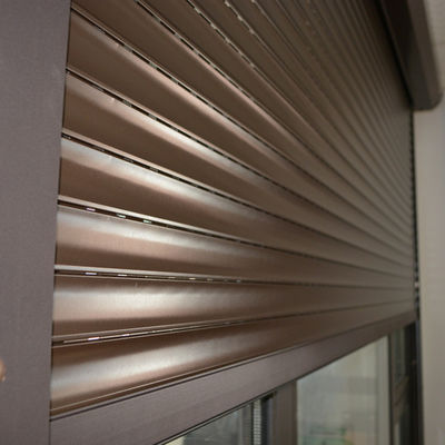 Design électrique en alliage d'aluminium chinois Porte de garage à roulement vers le bas Porte à volets