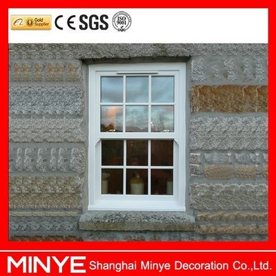 Conception de grille de fenêtre coulissante verticale en UPVC/PVC étanche au vent pour la fonctionnalité de salon