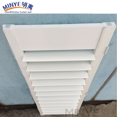 2.5'/3.5'/4.5' Taille de lames fenêtre de design de PVC volet de plantation pour la décoration de la villa