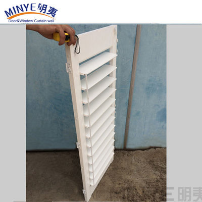 2.5'/3.5'/4.5' Taille de lames fenêtre de design de PVC volet de plantation pour la décoration de la villa