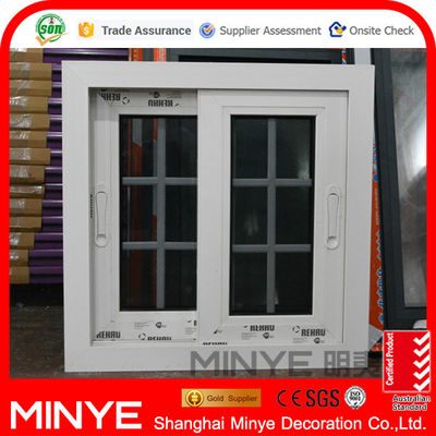 REHAU fenêtre coulissante en PVC personnalisable et durable avec grilles en acier inoxydable