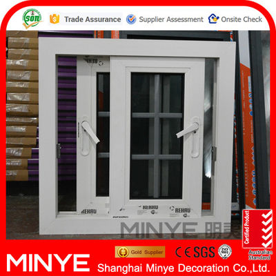 REHAU fenêtre coulissante en PVC personnalisable et durable avec grilles en acier inoxydable