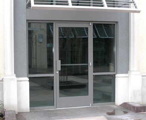 Couche en poudre de cadre en aluminium conception de bureau porte d'entrée pour le commerce Casement porte fermeture