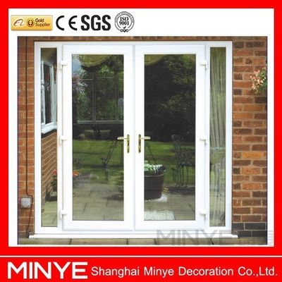 Bonne étanchéité à l'air et à l'eau PVC/UPVC Casement vitré Porte principale avec grille