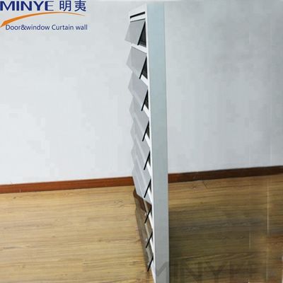 Fermetures électriques en aluminium à ouverture verticale pour le contrôle de la lumière et de la ventilation