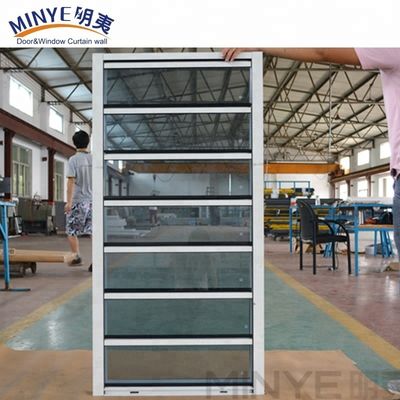 Fermetures électriques en aluminium à ouverture verticale pour le contrôle de la lumière et de la ventilation