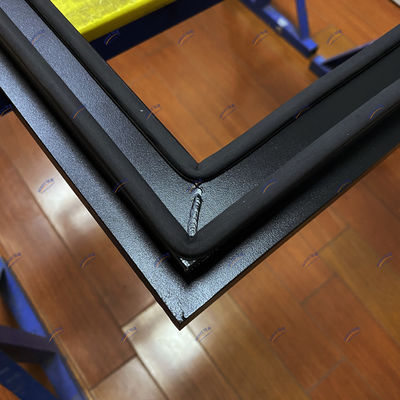 Un réverbère en aluminium de design moderne avec une bonne résistance à la corrosion et un produit personnalisé