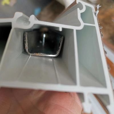 Porte coulissante vitrée UPVC imperméable à l'eau et au vent pour le style de design du sud-ouest