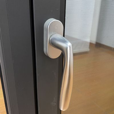Sécurisez votre maison avec le système standard japonais de fenêtre en aluminium