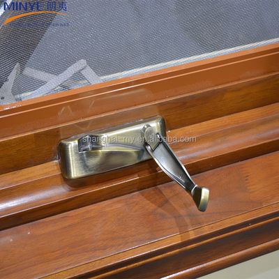 Les fenêtres en bois d' aluminium de MINYE sont personnalisables et comprennent du verre trempé.