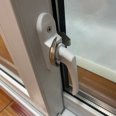 fenêtre coulissante en PVC à haute résistance au vent et isolation acoustique
