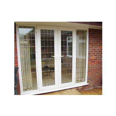 Porte française en aluminium avec grille en design élégant nécessitant des portes d'entrée