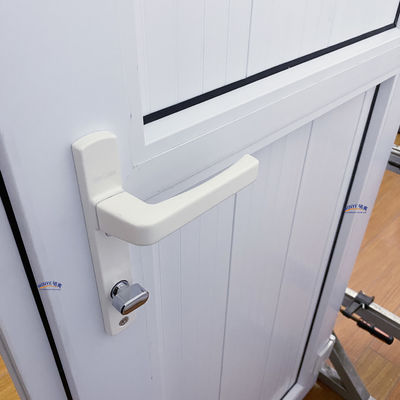 Porte d'entrée finie en châssis français avec moustiquaire en plastique et bon scellement
