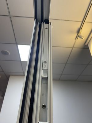 Porte d'atelier style 2023 porte à carreaux avec promotion de matériel chinois