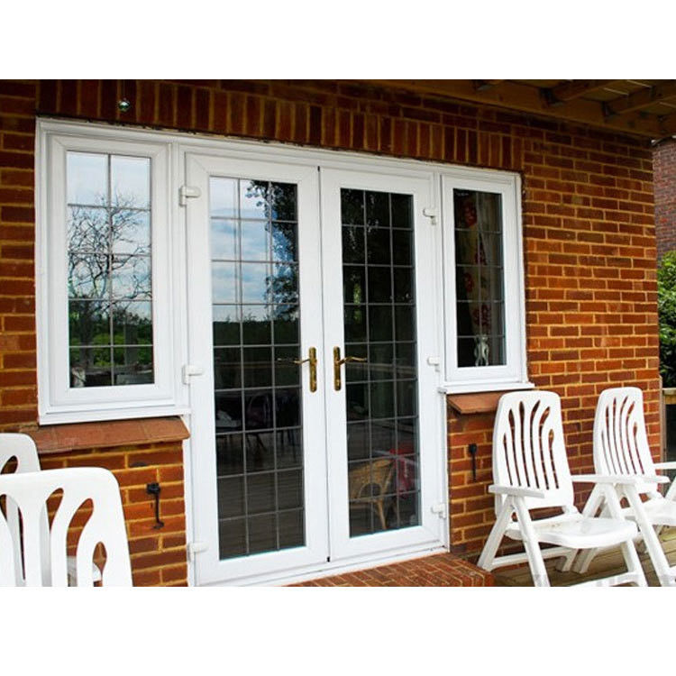Améliorez votre extérieur avec des portes en PVC et des fenêtres équipées d'une grille en fibre de verre