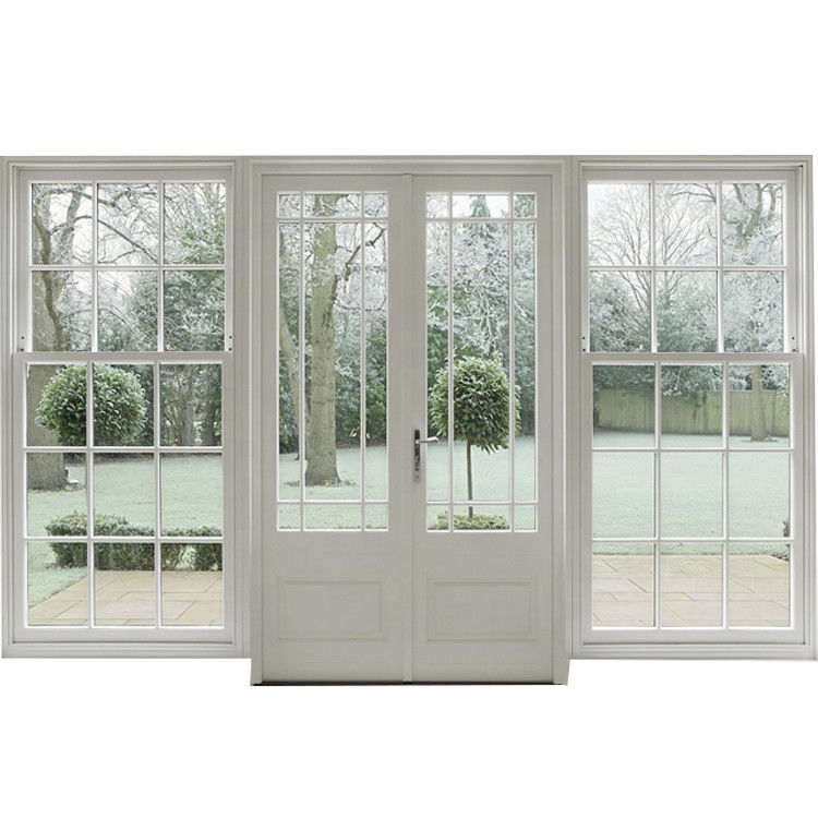 Porte d'entrée en PVC et en UPVC en bois naturel